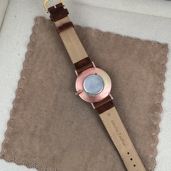 Vintage Fossil North and South America along with Mexico Watch - Picture 7 of 10